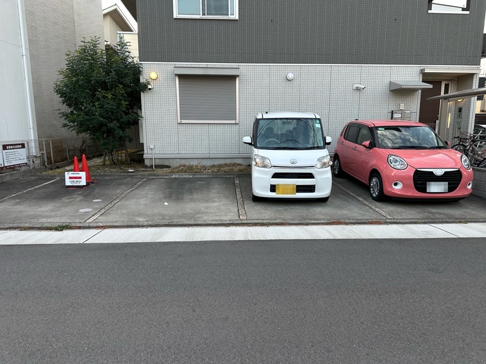 駐車場　駐車場