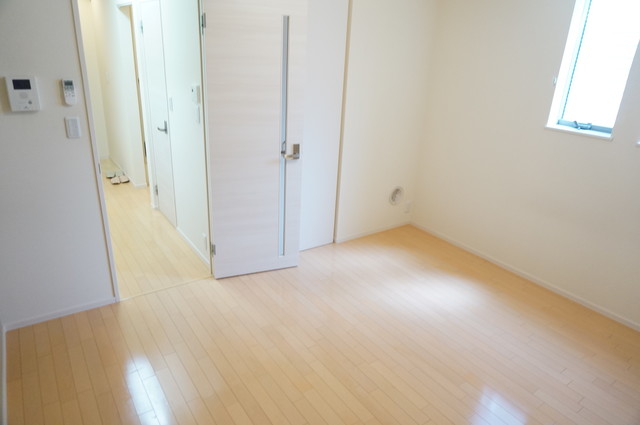 アスティオン日暮里の居間写真