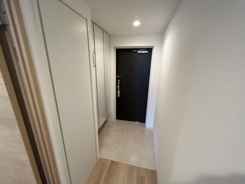 レゾナンス西宮北口の玄関写真