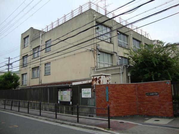 中学校　大阪市立瓜破中学校（中学校）まで930m