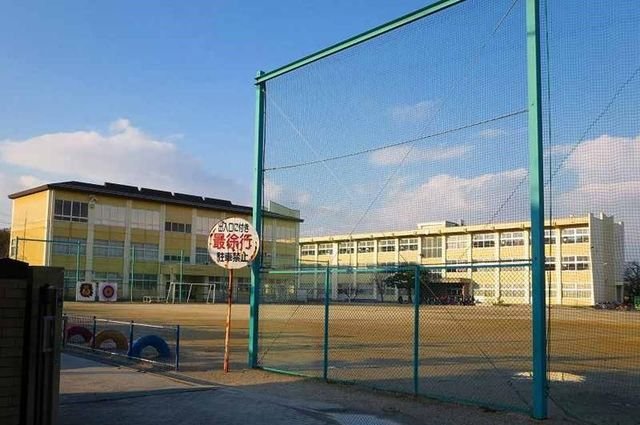 その他　大矢知興譲小学校まで1600m
