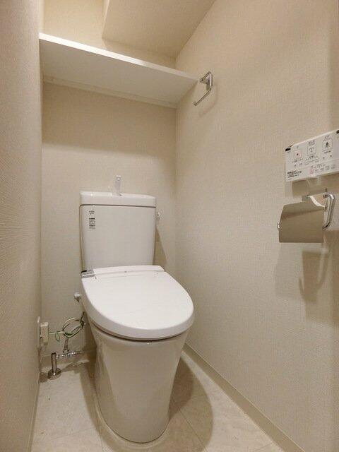 トイレ　落ち着いたトイレです