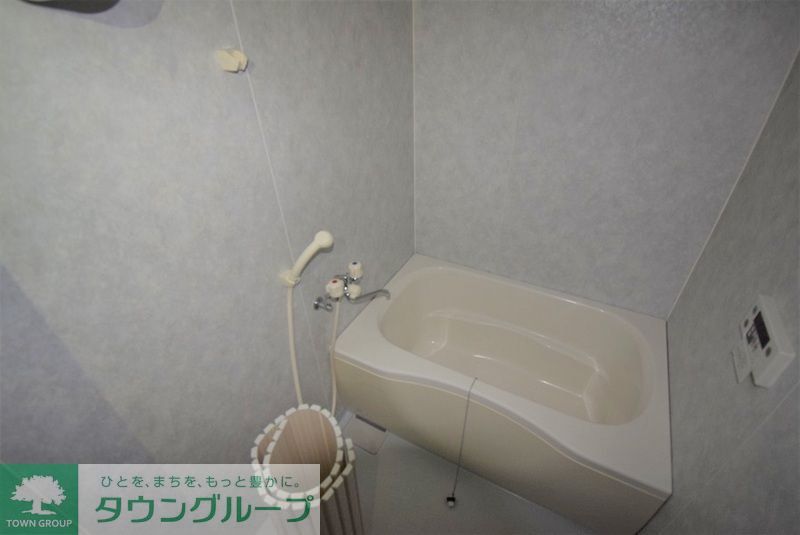 小田急線 鶴川駅 徒歩3分 8階建 築24年の風呂写真