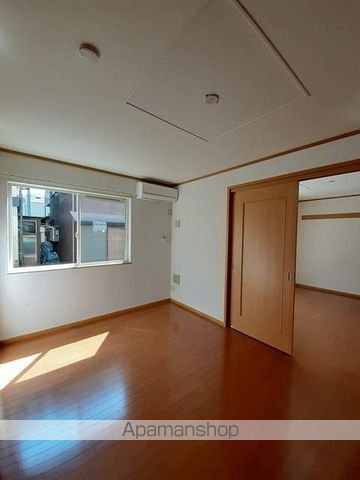 カーサ セレーノの居間写真