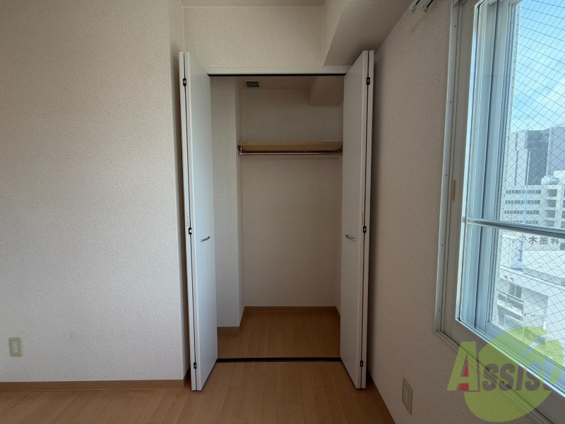 収納　寝室の収納です。部屋がすっきり片付きます。