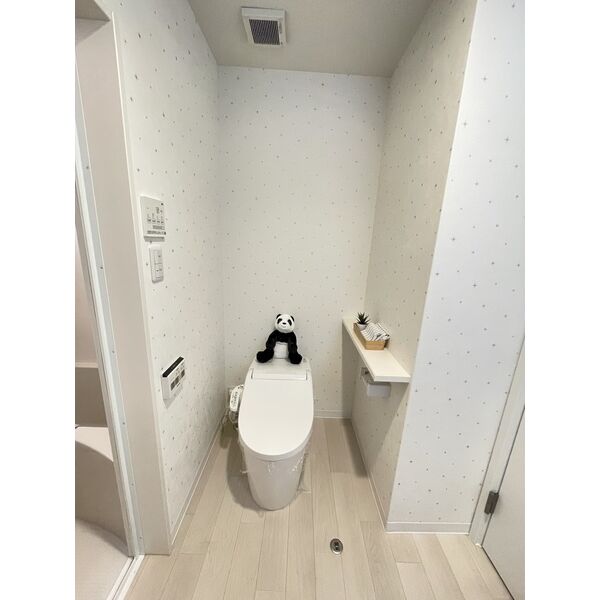 LE COCON町南IIのトイレ写真