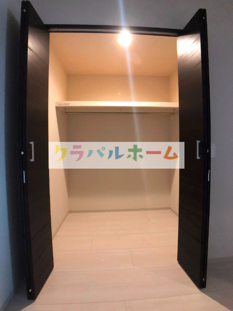 地下鉄御堂筋線 西中島南方駅 徒歩5分 8階建 築7年の内装写真