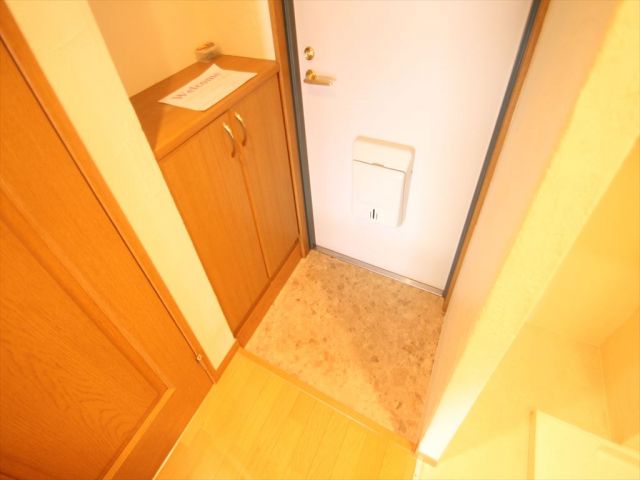 カーサ北本通の玄関写真