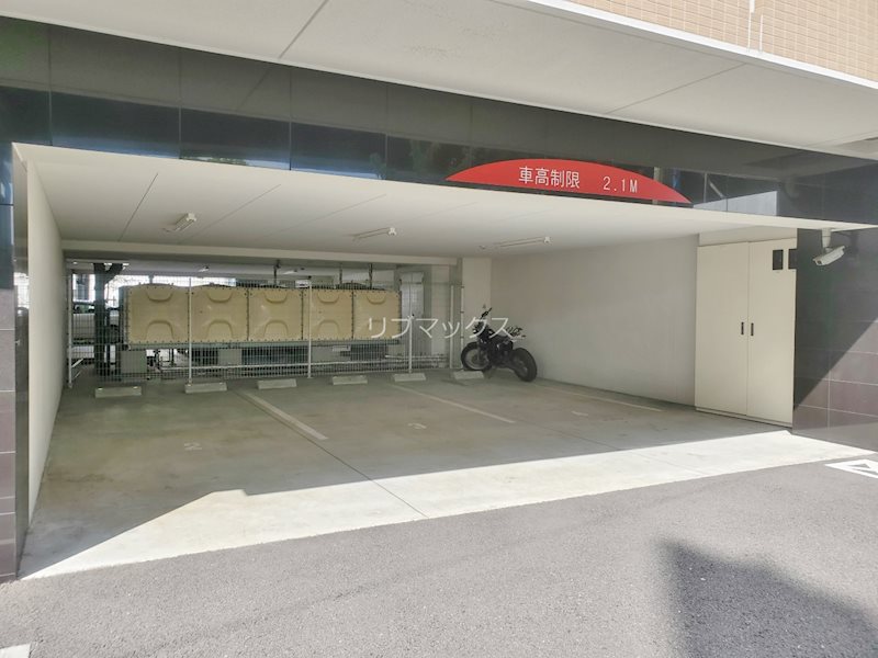 駐車場　当店は家主強制でない場合、消毒・抗菌代や安心サポート代など不