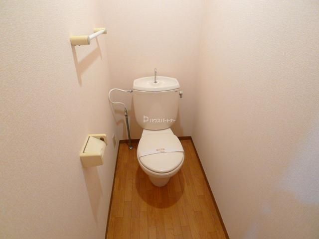 ルミエール藤崎のトイレ写真
