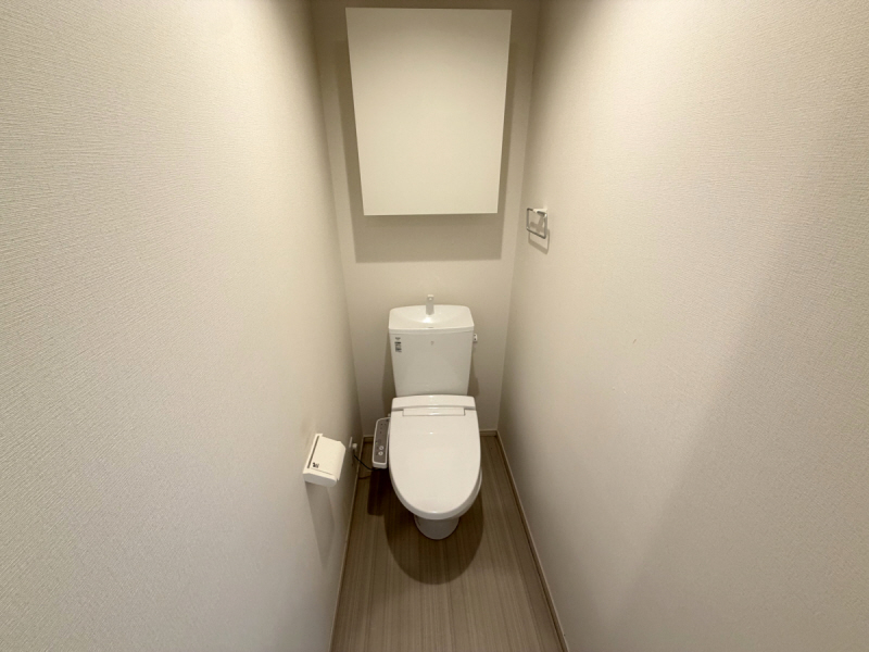山陽電鉄本線 手柄駅 徒歩13分 2階建 築8年のトイレ写真