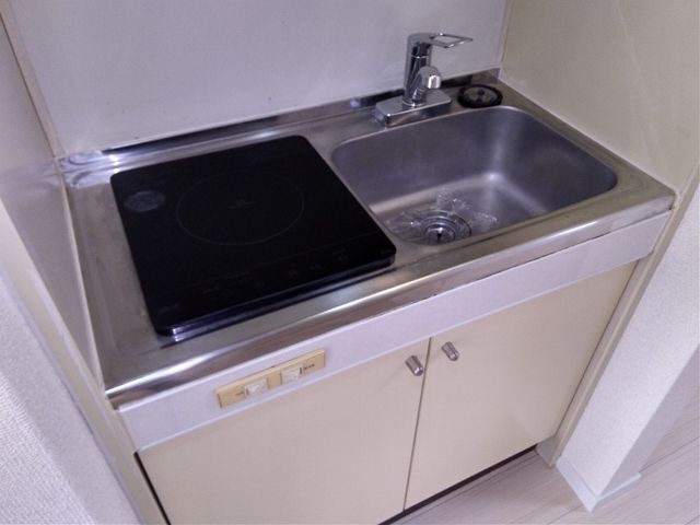 キッチン　※写真は別室、参考写真