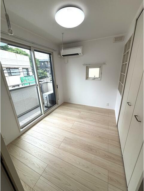 その他設備　室内エアコン付き♪