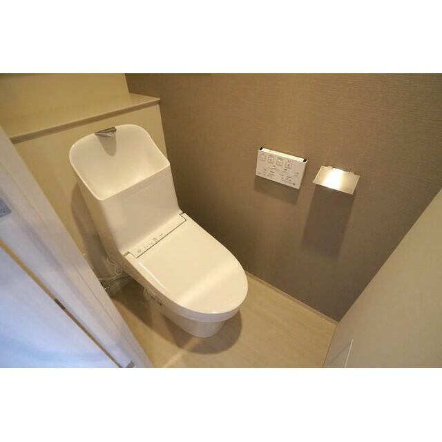 トイレ　同仕様写真含む