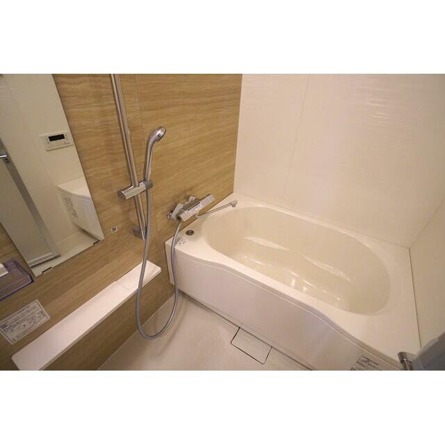 バス・シャワールーム　※写真は同タイプ住戸です。
