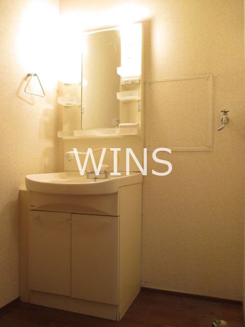洗面設備　別部屋参考写真です