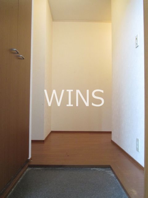 玄関　別部屋参考写真です