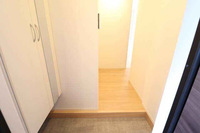 玄関　下駄箱付き　玄関