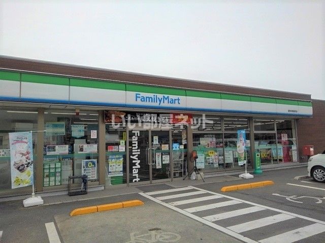 コンビニ　ファミリーマート 観音寺高屋町店（コンビニ）まで1877m