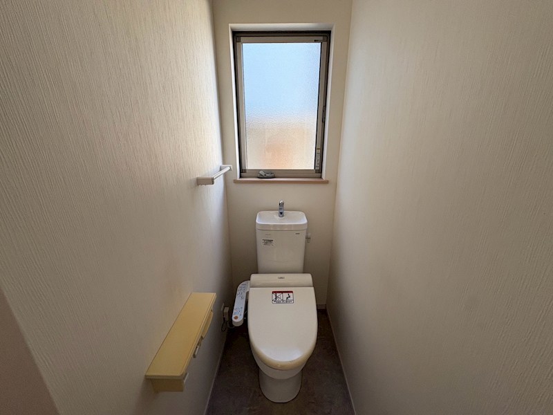 クラウンハイツIIIのトイレ写真