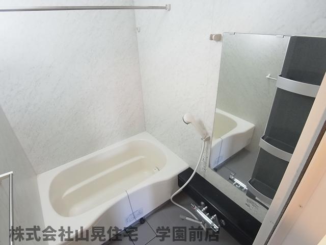 近鉄奈良線 富雄駅 徒歩4分 5階建 築23年の風呂写真