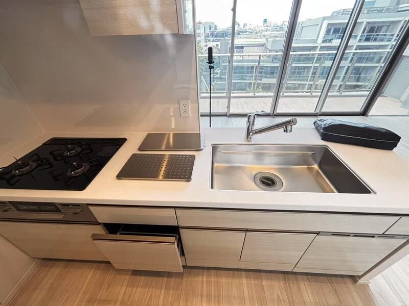 キッチン　写真は同タイプ住居です。