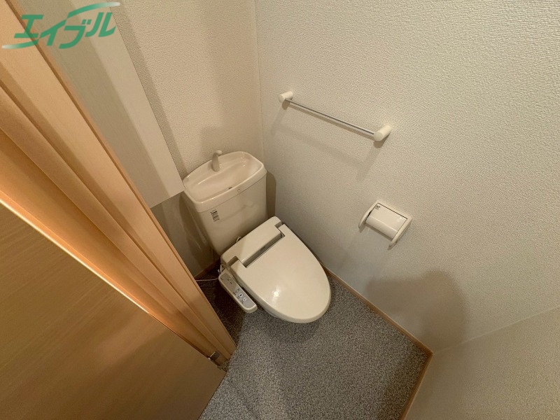 トイレ　反転タイプ参考写真