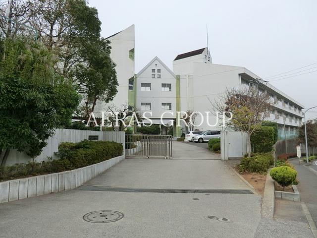 中学校　横浜市立小田中学校（中学校）まで983m