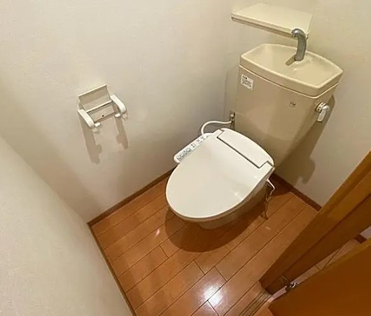 東武東上線 上板橋駅 徒歩2分 7階建 築24年のトイレ写真