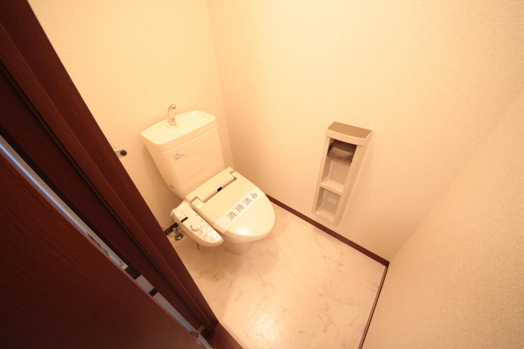 トイレ　別部屋の写真です
