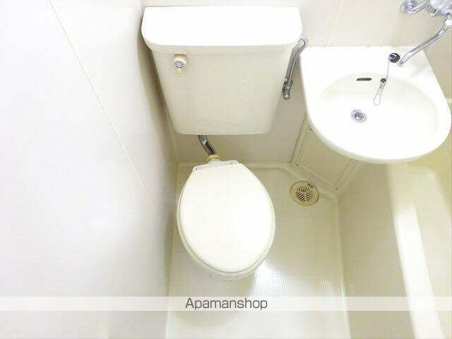 京王井の頭線 浜田山駅 徒歩2分 3階建 築34年のトイレ写真