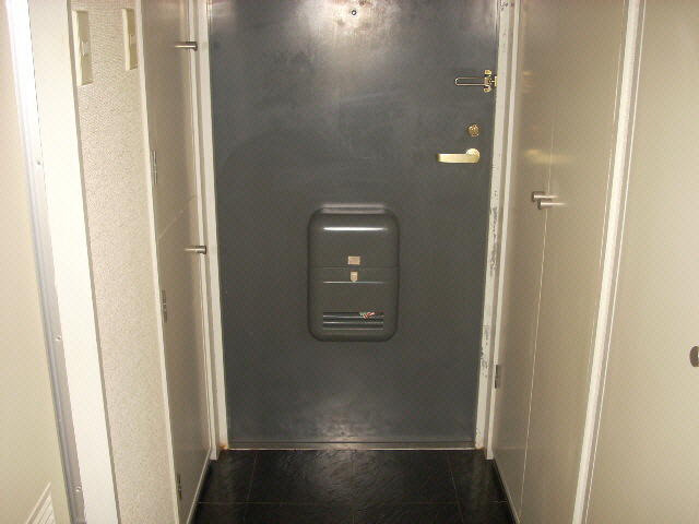玄関　※別部屋写真
