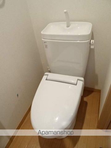 ＪＲ東海道本線 浜松駅 バス乗車時間：12分 最寄りバス停で下車 徒歩3分 2階建 築20年のトイレ写真