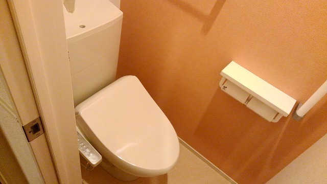 トイレ　図面と現状が相違がある場合には現状を優先
