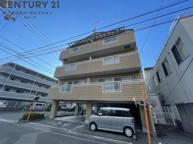建物外観　居住者専用のごみ置き場があります♪