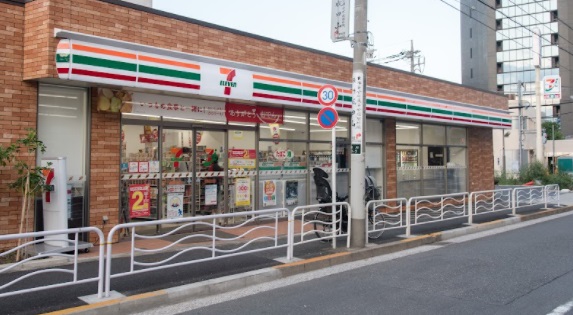 コンビニ　セブンイレブン 江東深川2丁目店（コンビニ）まで378m