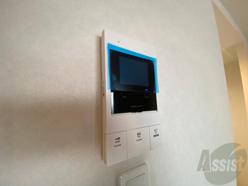 セキュリティ　ＴＶモニター付インターホンです。来客者の顔が見えるので安心！
