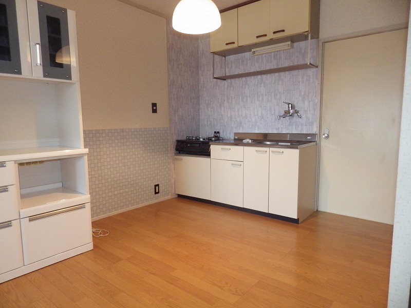 居室・リビング　※同建物同型別のお部屋