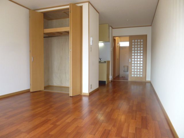 居室・リビング　日当たり良いのでお部屋が明るいですよ☆
