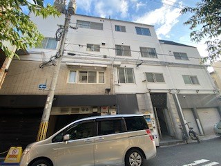 甲南ビルの外観写真