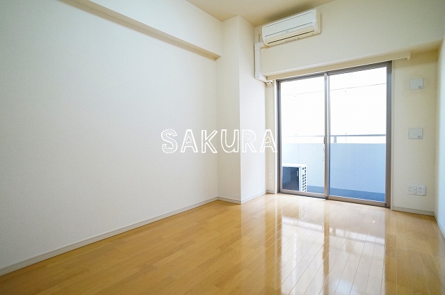居室・リビング　開放感のあるゆったりとしたお部屋です♪