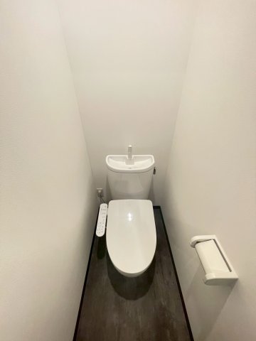 ＪＲ京葉線 蘇我駅 徒歩15分 3階建 築4年のトイレ写真