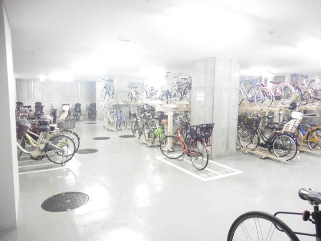 庭　駐輪場です
