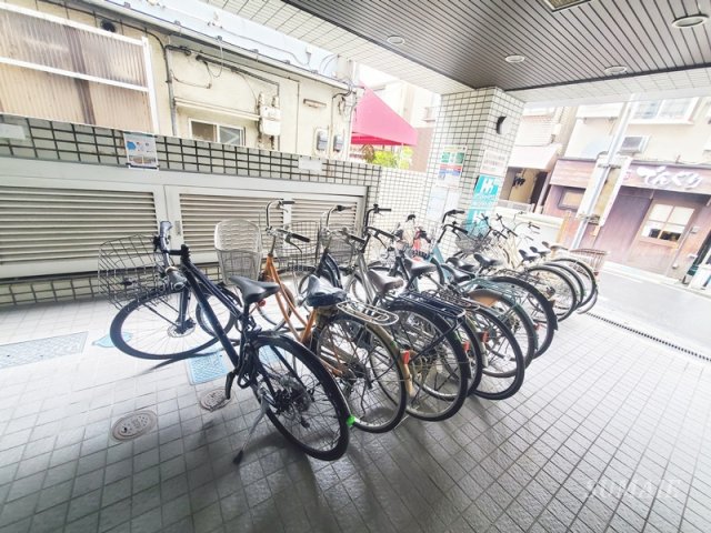 その他共有部分　駐輪場です☆