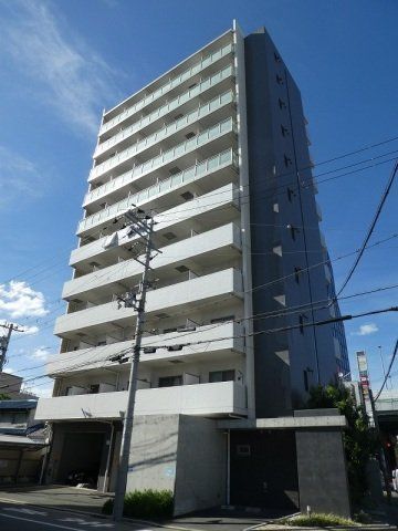 建物外観　11階建てＲＣ造のマンションです。