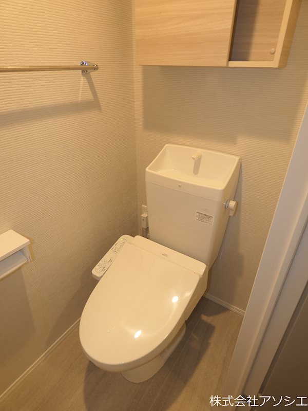 トイレ　※写真は別物件のイメージになります。