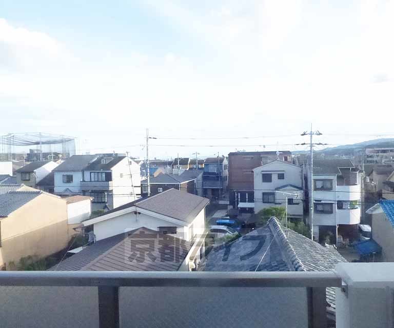 バルコニー　前に何もないのでいい景色です。