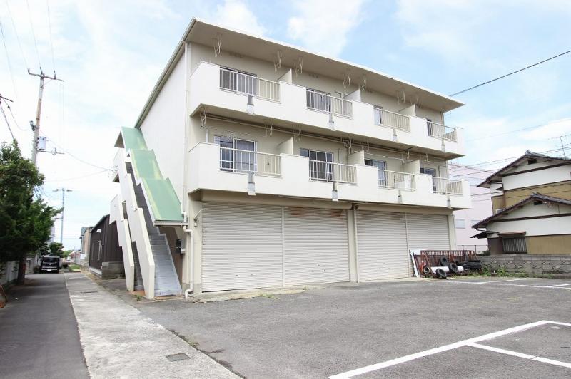 高松市春日町のマンションの建物外観