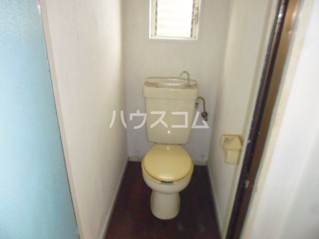 【鎌ケ谷市丸山のアパートのトイレ】
