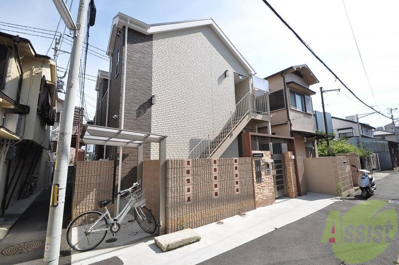神戸市須磨区須磨浦通のアパートの建物外観